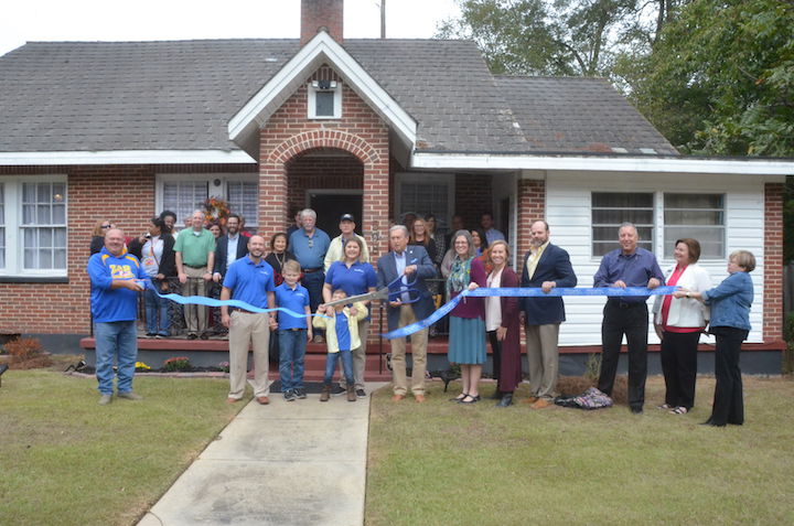 Rumbling Waters Legal and Title Solutions ribbon cutting